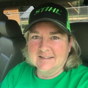 Meet your Posher, Carla